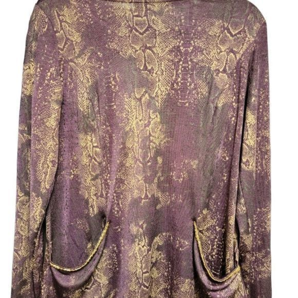 Simonton Says Top size medium purple animal print‎ Embellished